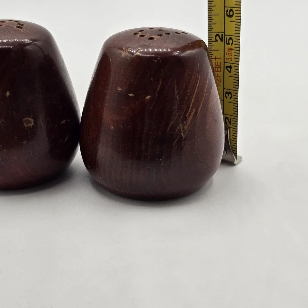 Vtg Little Brown Wooden Egg Salt & Pepper Shaker Set Rustic‎ Farmhouse Country